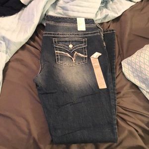 Vanity jeans never worn